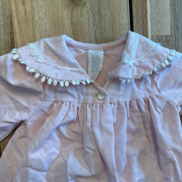 Vintage soft pink Peter Pan fringed lace neckline jacket  estimate 12-18 months - Picture 2 of 7